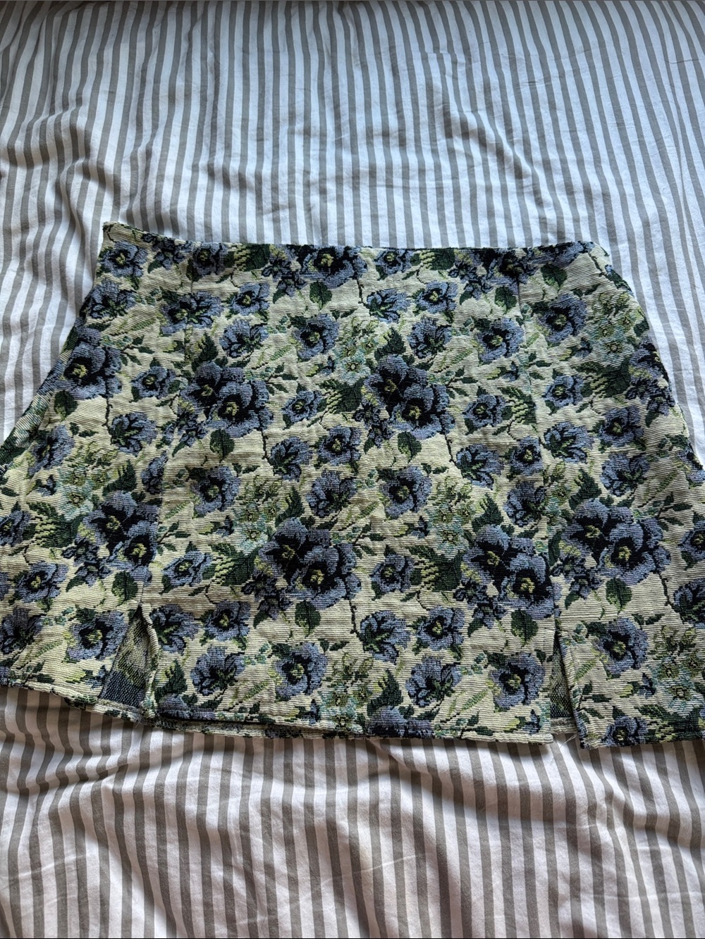 SHEIN Blue and Green Floral Jacquard Mini Skirt
